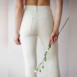 Skinny Second Yoga Jeans